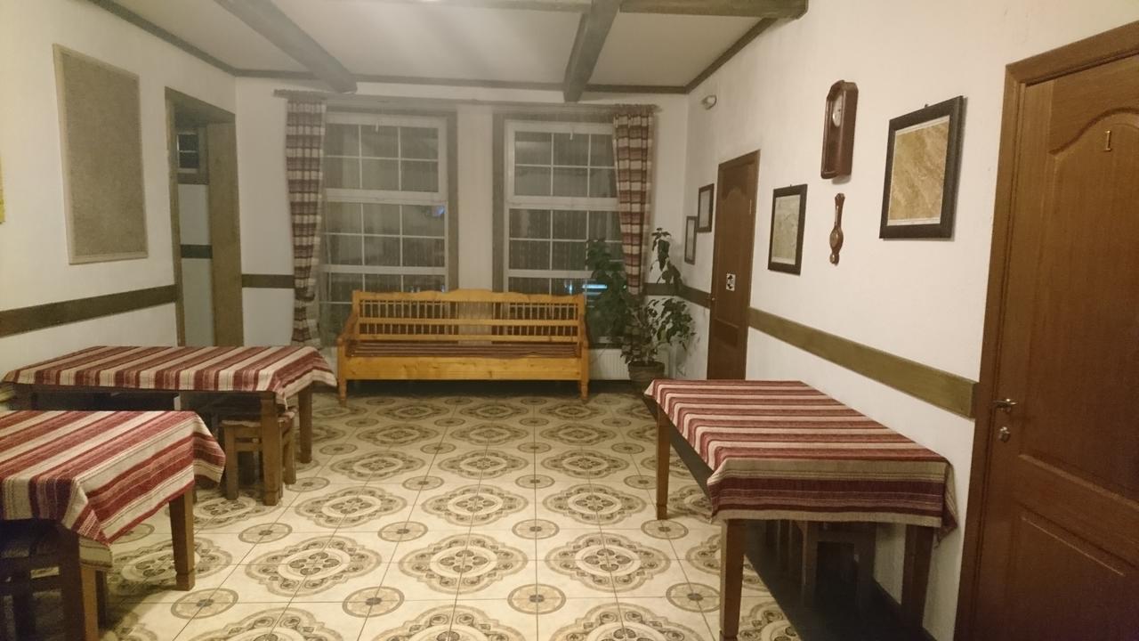 Maghura Gostinnii Dvir Tatariv Exterior photo